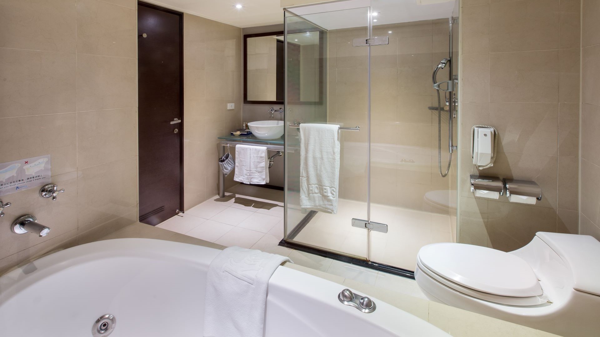 Executive Room4